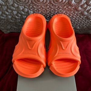 Balenciaga Mold Women’s Slides